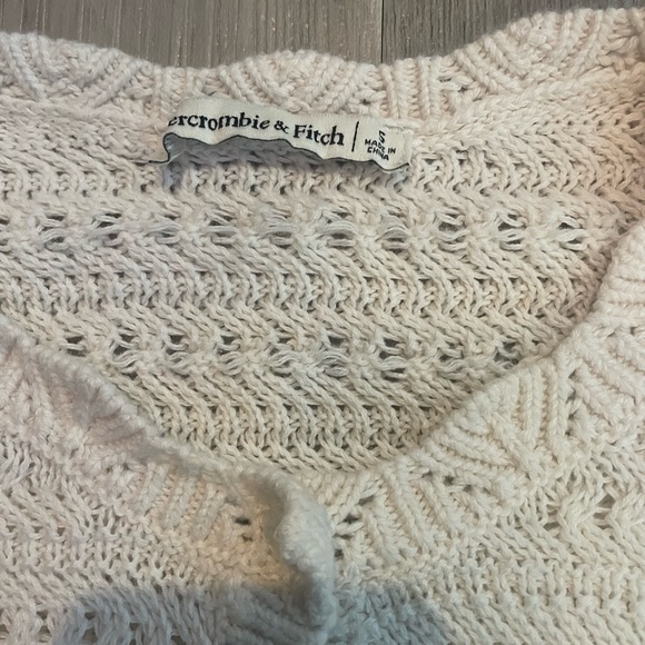 Abercrombie & Fitch Ivory Cream Scalloped Hem Knit Cotton Cardigan size Small - Picture 4 of 8